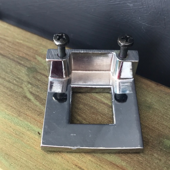 Stainless Steel & Crystal Square Drawer Pull - Picture 2 of 8